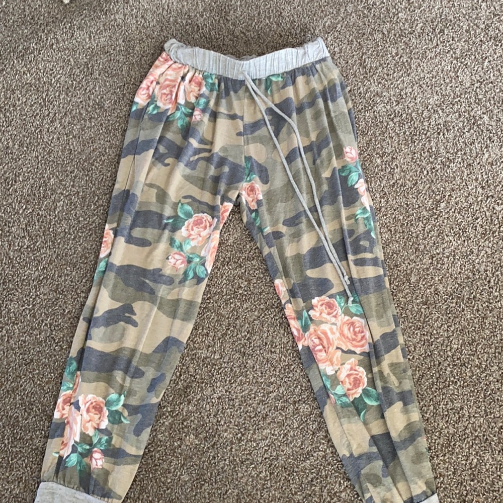 Women’s Lounge Pants